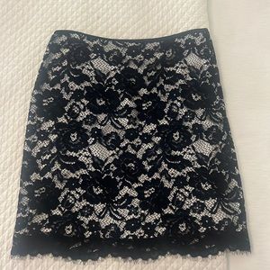 Theory size 2 floral black lace skirt